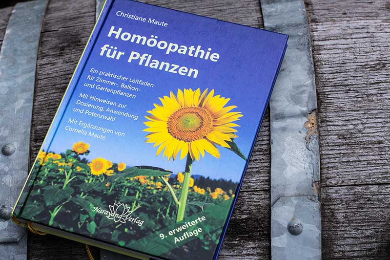 Cover des Buchs: Homöopathie für Pflanzen von Christiane Maute.